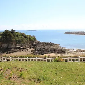 Vue Au Jardin De La Comtesse , Saint-Quay-Portrieux France