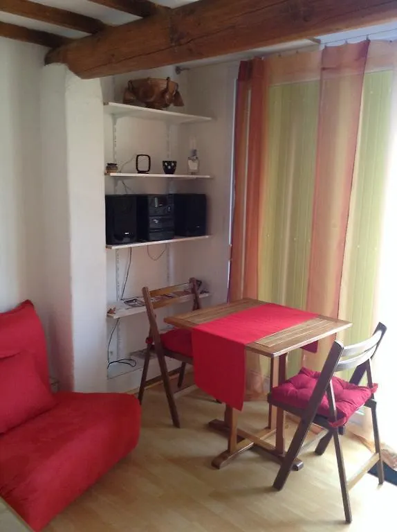 Homestay Chinchon Apartment L'Isle-sur-la-Sorgue France